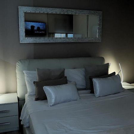 Entire Apartment , 2 Bedrooms Newly Remodeled Center Sitges Barcelona 외부 사진