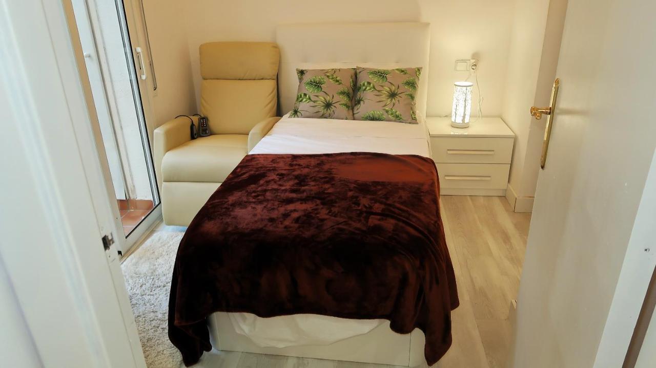 Entire Apartment , 2 Bedrooms Newly Remodeled Center Sitges Barcelona 외부 사진